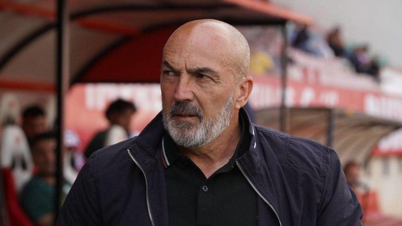 Juan Sabas reconoce que el nivel del Zamora CF "es para pedir disculpas" tras la derrota ante la Ponferradina