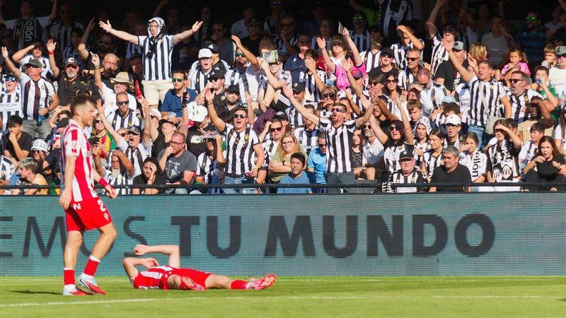 La anticipación en el fútbol: cómo el miedo y la prudencia definen el juego