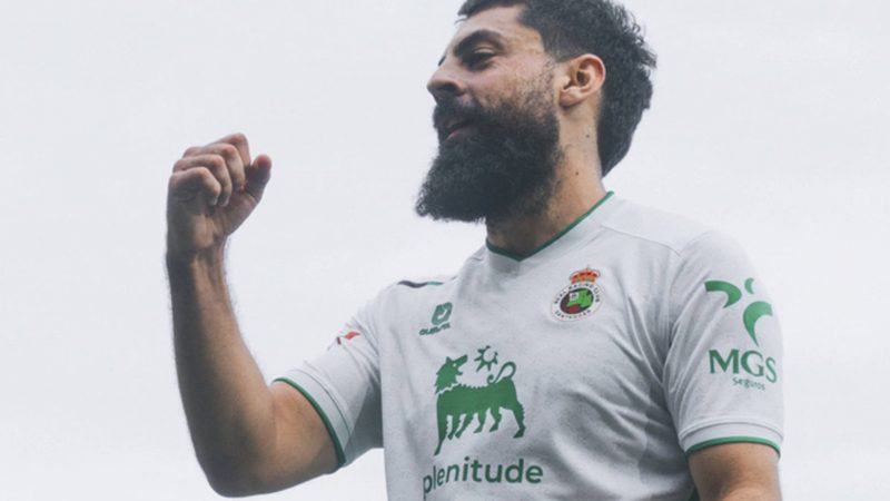 Asier Villalibre revela sus luchas con la salud mental y el miedo en el fútbol profesional