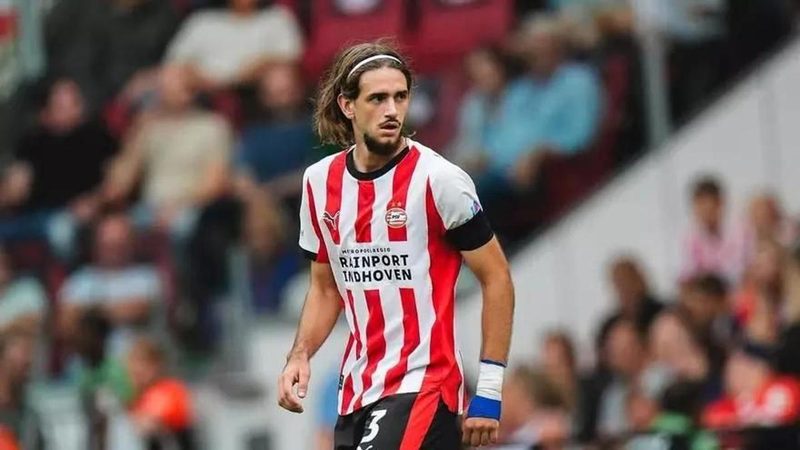 Yarek Gasiorowski destaca su rápida adaptación y crecimiento tras dejar Valencia CF