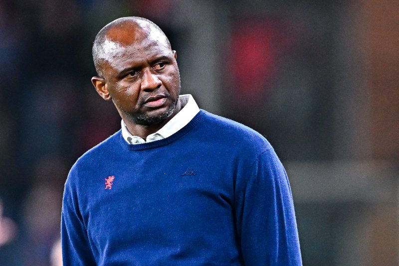 Genoa in bilico: la decisione su Patrick Vieira attesa a breve, Criscito pronto a subentrare