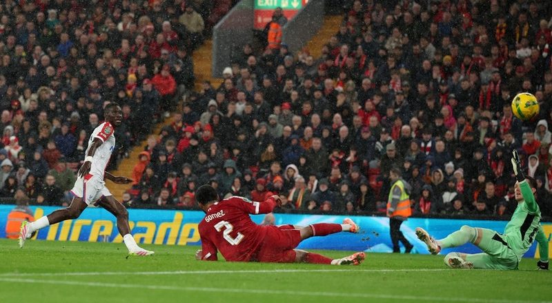 Liverpool e Wolverhampton enfrentam eliminações na Taça da Liga Inglesa
