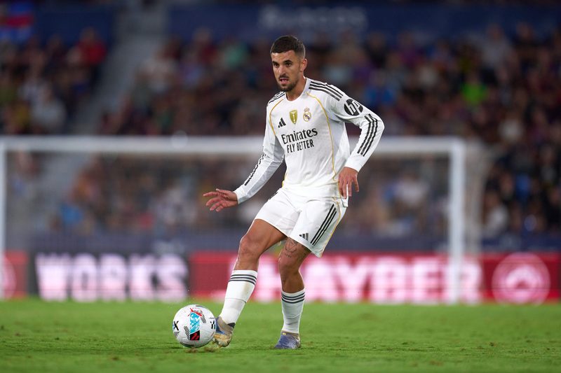 Il Napoli smentisce l'interesse per Ceballos dopo l'infortunio di De Bruyne