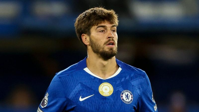 Enzo Maresca confirma que Marc Guiu tendrá minutos frente al Ajax en Champions