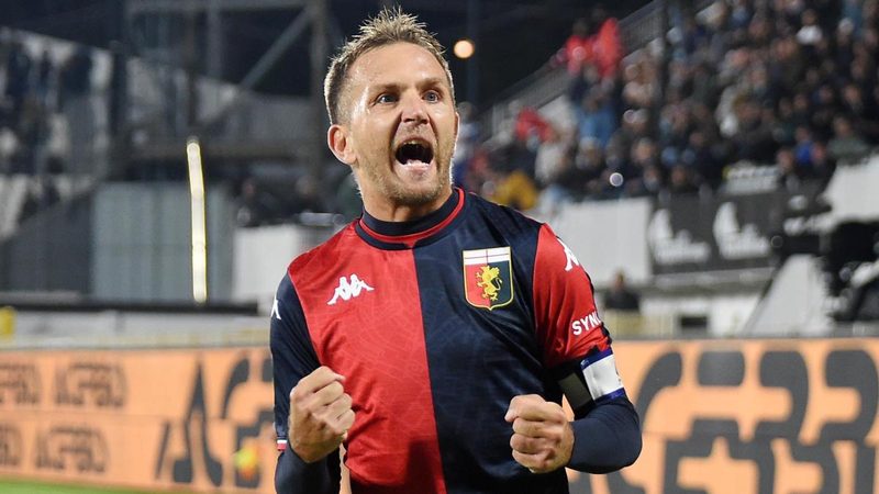 Il sogno di Criscito: il treno notturno verso Genova e l'emozione di un grande club