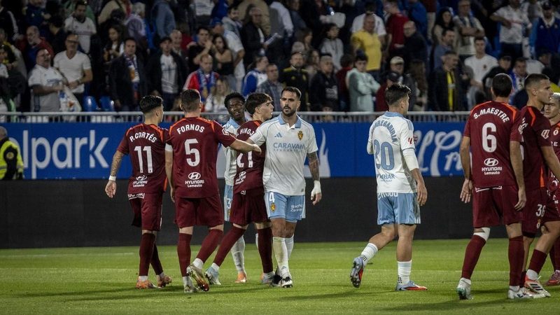 Insua se pierde el entrenamiento del Real Zaragoza por reparto de cargas