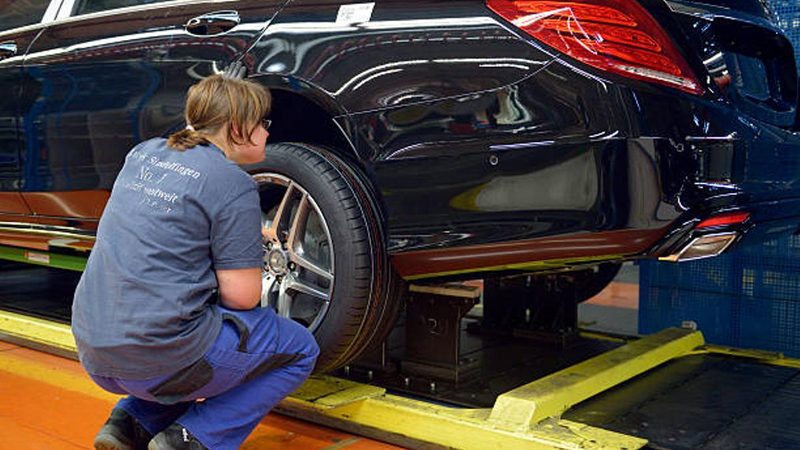 Multas por conducir con neumáticos en mal estado: hasta 800 euros y retención del vehículo
