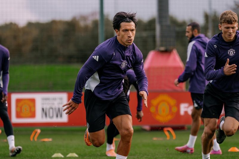 Nottingham Forest enfrenta Manchester United em duelo decisivo na Premier League
