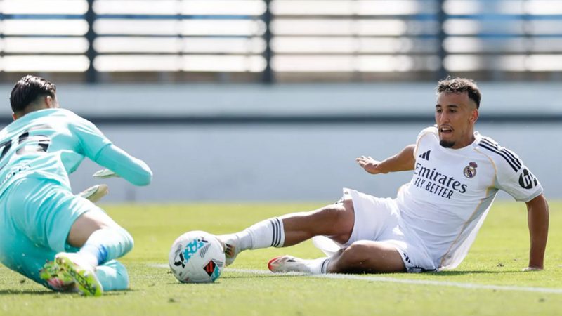 Doble lesión golpea al Castilla: Rachad Fettal sufre recaída y Roberto Martín se lesiona