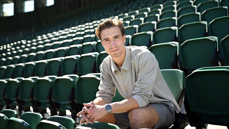 David Affengruber reafirma su compromiso con el Elche pese al interés de grandes clubes