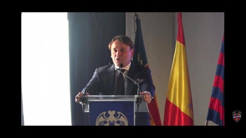 Danvila emociona al revelar la crisis económica que casi provoca el descenso del Levante UD