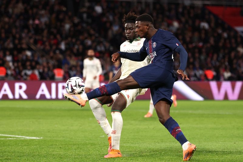Ramos regala la vittoria al PSG nel recupero contro il Nizza