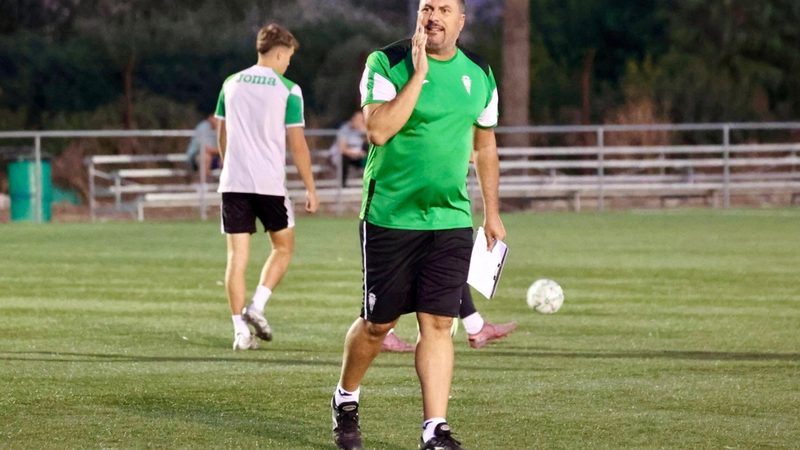 Diego Tristán se une al Córdoba como entrenador de delanteros para potenciar la cantera