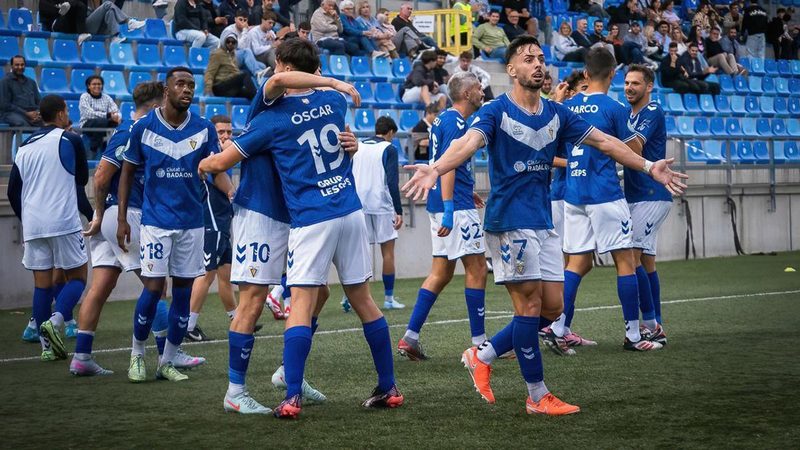 Mollerussa resiste ante Badalona pero sigue sin ganar y en descenso