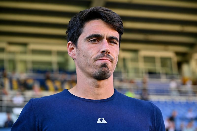 Parma in crisi: Estevez e Circati costretti a lasciare il campo per infortuni