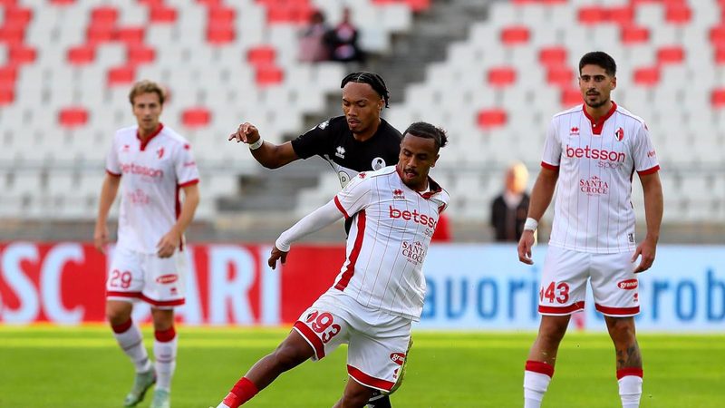 Il Modena riprende la vetta, Bari frena il Cesena e il Catanzaro continua a vincere