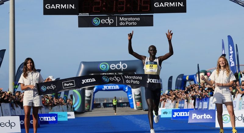 Aspel Kiprop conquista a Maratona do Porto com novo recorde pessoal