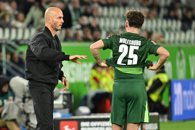 VfL Wolfsburg setzt vorerst auf Paul Simonis trotz Heimpleite gegen Hoffenheim