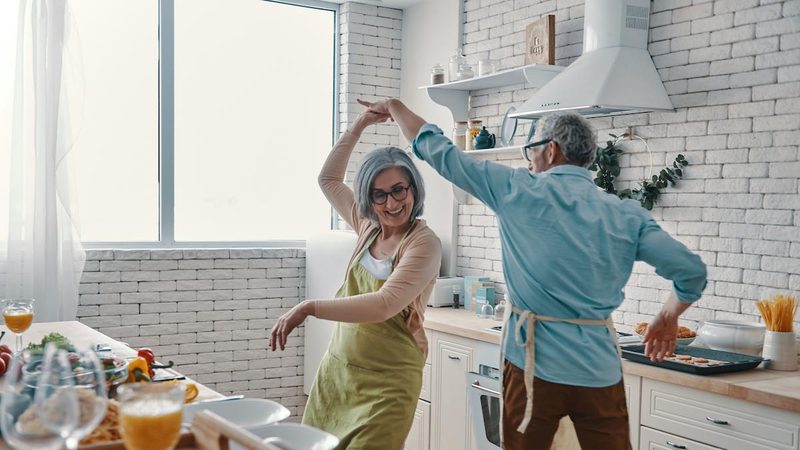 Rimanere attivi e in salute: 4 metodi di fit aging da non perdere