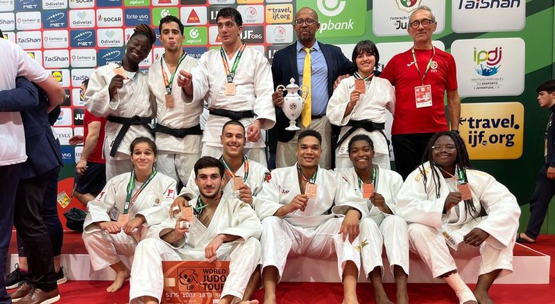 Judocas portugueses conquistam bronze em Europeus de equipes mistas, mas ficam em quinto