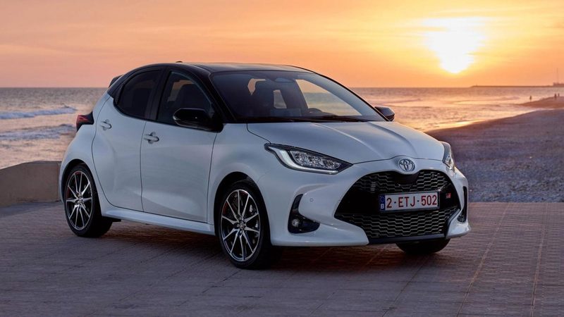 Crescita del mercato dell'usato: le auto ibride conquistano gli italiani