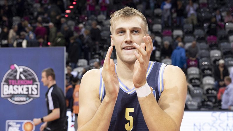 Alba Berlin bleibt auf Erfolgskurs und besiegt Telekom Baskets Bonn deutlich