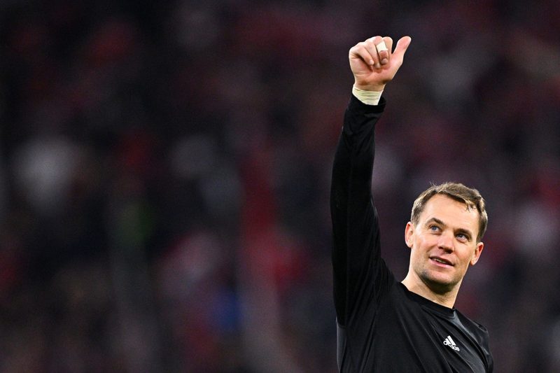 Zukunft von Manuel Neuer bleibt offen: Bayern-Boss äußert sich gelassen