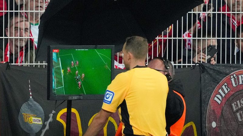 Zwei Stunden Bruttospielzeit: Bundesliga-Spiele dauern immer länger