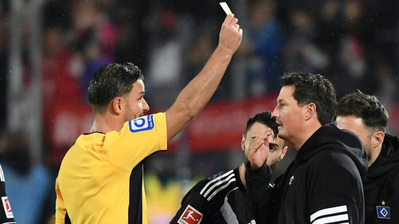 HSV-Trainer Polzin kritisiert Schiedsrichter Schlager nach bitterer Niederlage