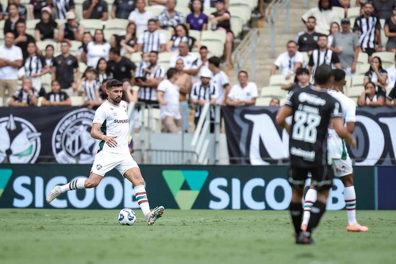 Fluminense enfrenta desfalque de Ignácio contra o Mirassol; retorno de dupla é esperado