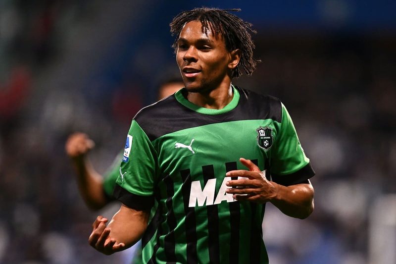 Il Sassuolo punta a blindare Laurienté dopo il mancato trasferimento al Sunderland
