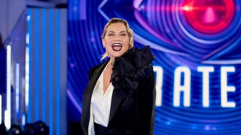 Stasera il Grande Fratello accoglie Valentina e Claudio Amendola come ospite