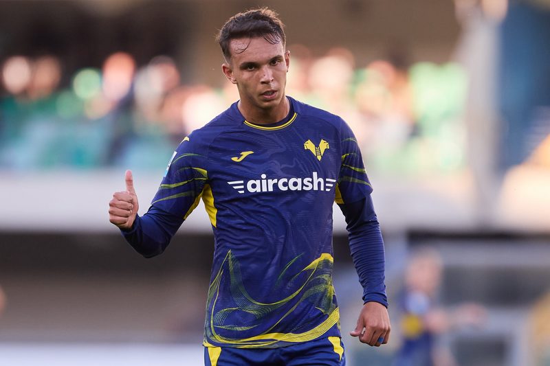 L'Inter punta su Giovane del Verona, ma la concorrenza è agguerrita
