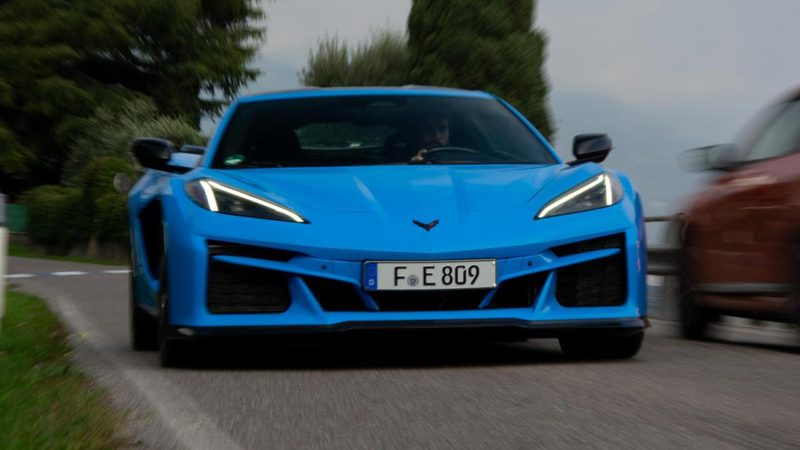 Corvette E-Ray: l'ibrido che unisce tradizione e innovazione