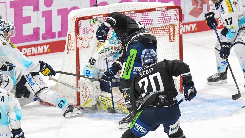 Eislöwen unterliegen klar bei Spitzenreiter Straubing Tigers mit 1:6