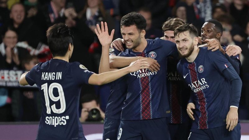 Luis Enrique e il Psg affrontano il Bayern: sfida tra alti e bassi