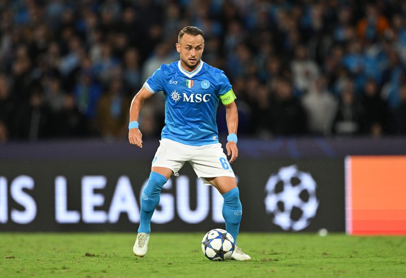 Napoli sfida l'Eintracht Francoforte: le probabili formazioni per la Champions League