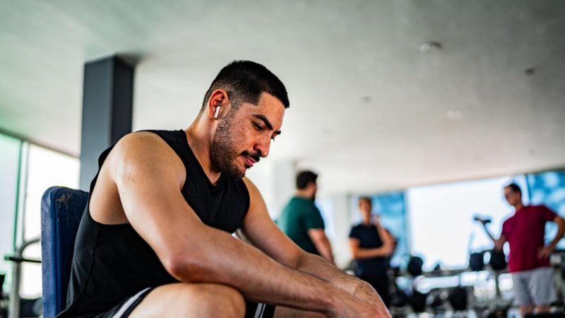 Superare la sindrome dell’impostore: come affrontare la palestra con sicurezza