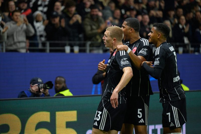 Eintracht Frankfurt fordert SSC Neapel in der Champions League heraus