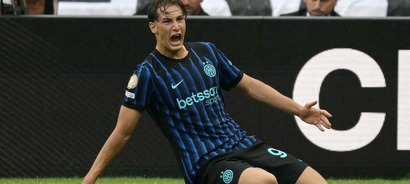 Francesco Pio Esposito conquista il Golden Boy italiano dopo una stagione da record