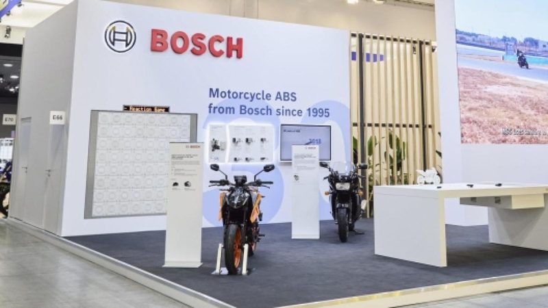 Bosch celebra trent'anni di innovazione nella sicurezza per moto e scooter
