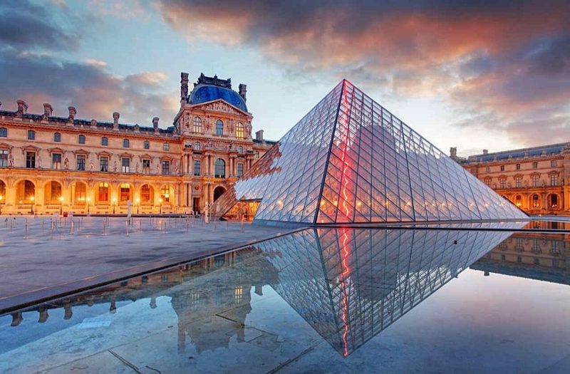 Quatro suspeitos de roubo ao Louvre são presos antes de jogo entre Paris FC e Lyon