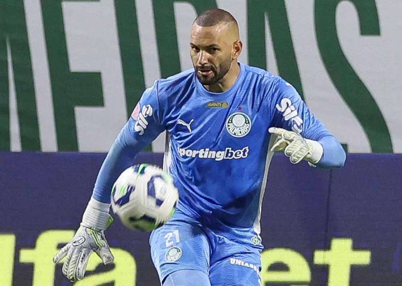 Weverton intensifica treinos e mira retorno para a final da Libertadores