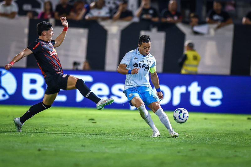 Decisão do STJD mantém cartões de jogadores do Grêmio e gera repercussão