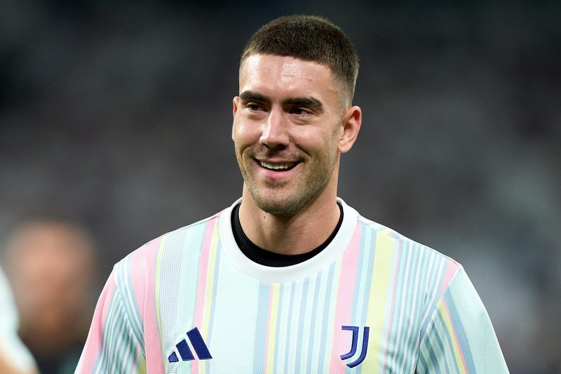 Il destino di Vlahovic e David: Juventus tra rinnovi e partenze in vista