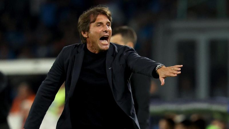 Equilibri incerti in Serie A: Napoli guida, ma la lotta è aperta