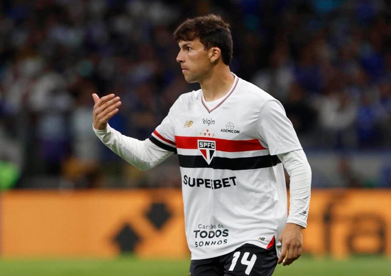 Gonzalo Tapia brilha no São Paulo e é convocado para a seleção chilena