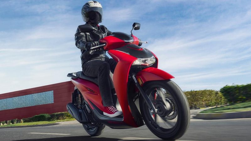 Honda rinnova gli SH125i e SH150i: restyling e nuove colorazioni per il 2026