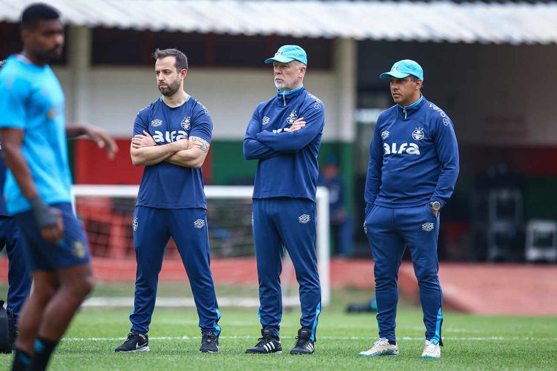 Grêmio enfrenta desafios em casa e fora na luta por vaga na Libertadores