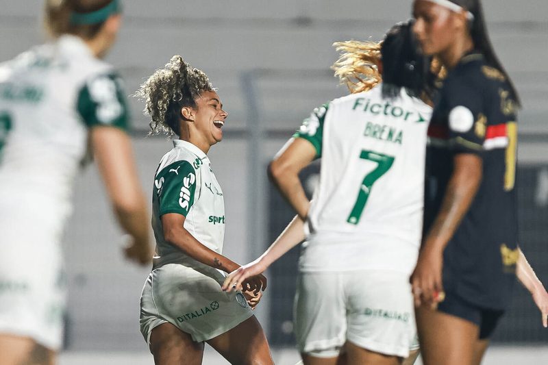 Palmeiras goleia o São Paulo e avança para a final da Copa do Brasil Feminina